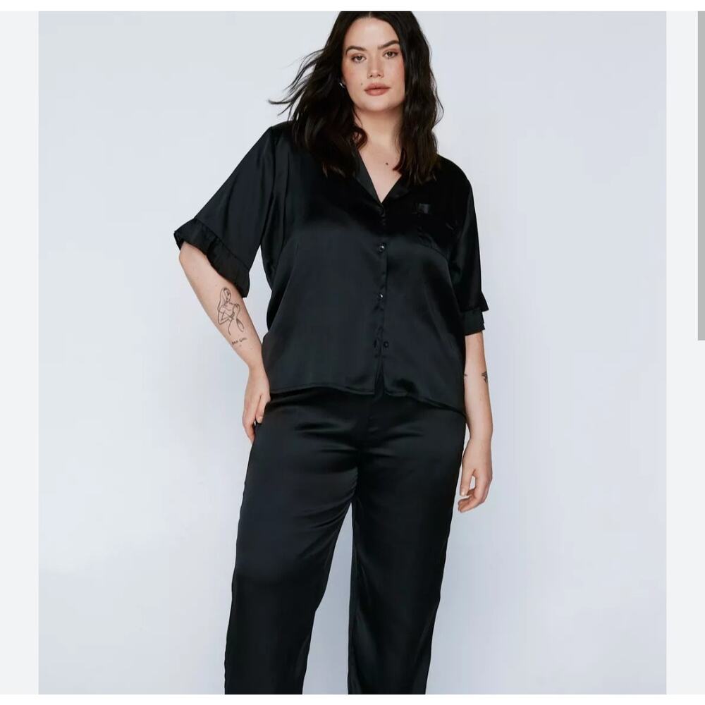 NEW black silky pajama set size 2XL